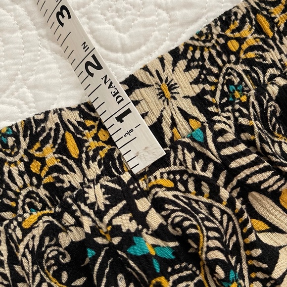 Xhilaration Floral Lightweight Shorts Size Small and Soft Crochet Bralette - Picture 9 of 16